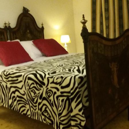 Guest House Il Marchese Del Grillo Рим Экстерьер фото